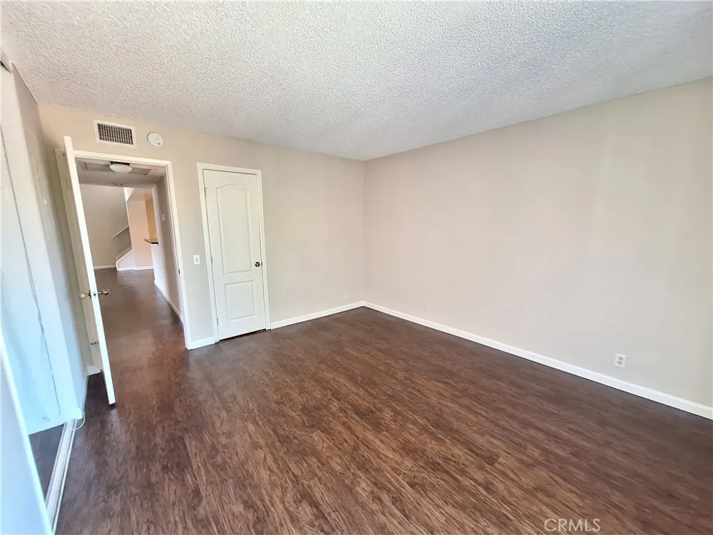 92 Country Mile Pomona, CA 91766