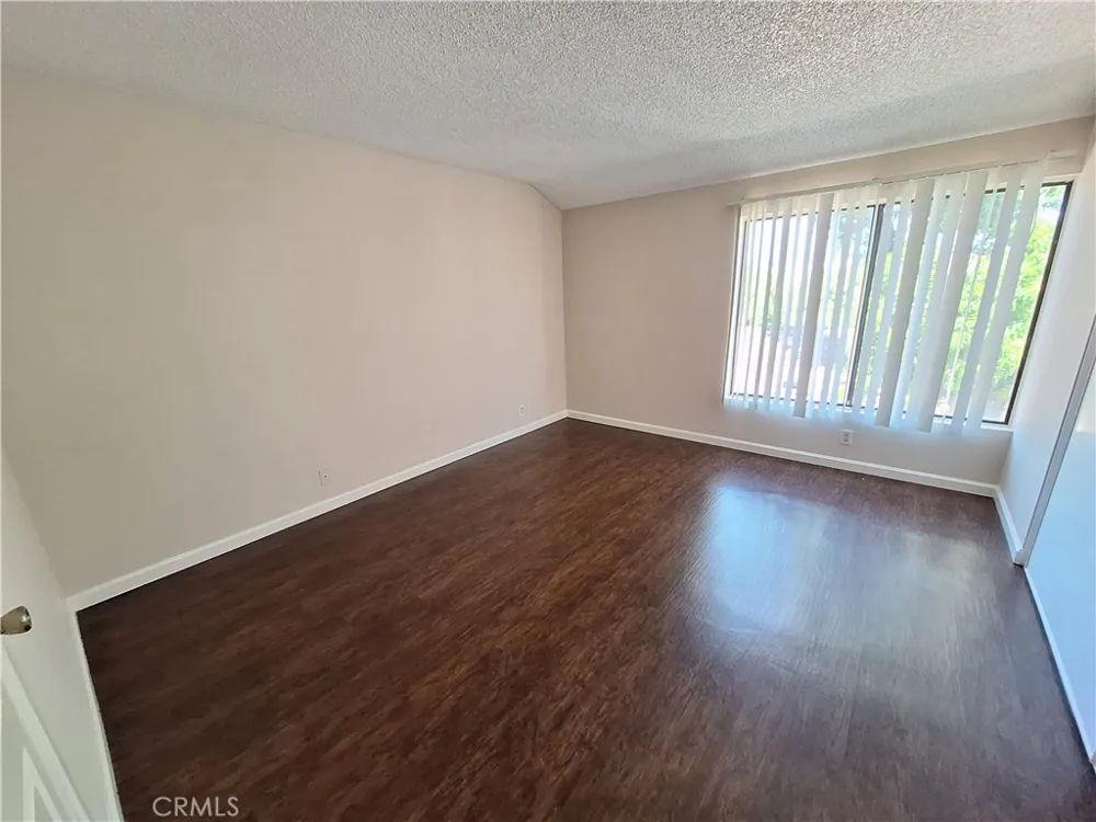 92 Country Mile Pomona, CA 91766