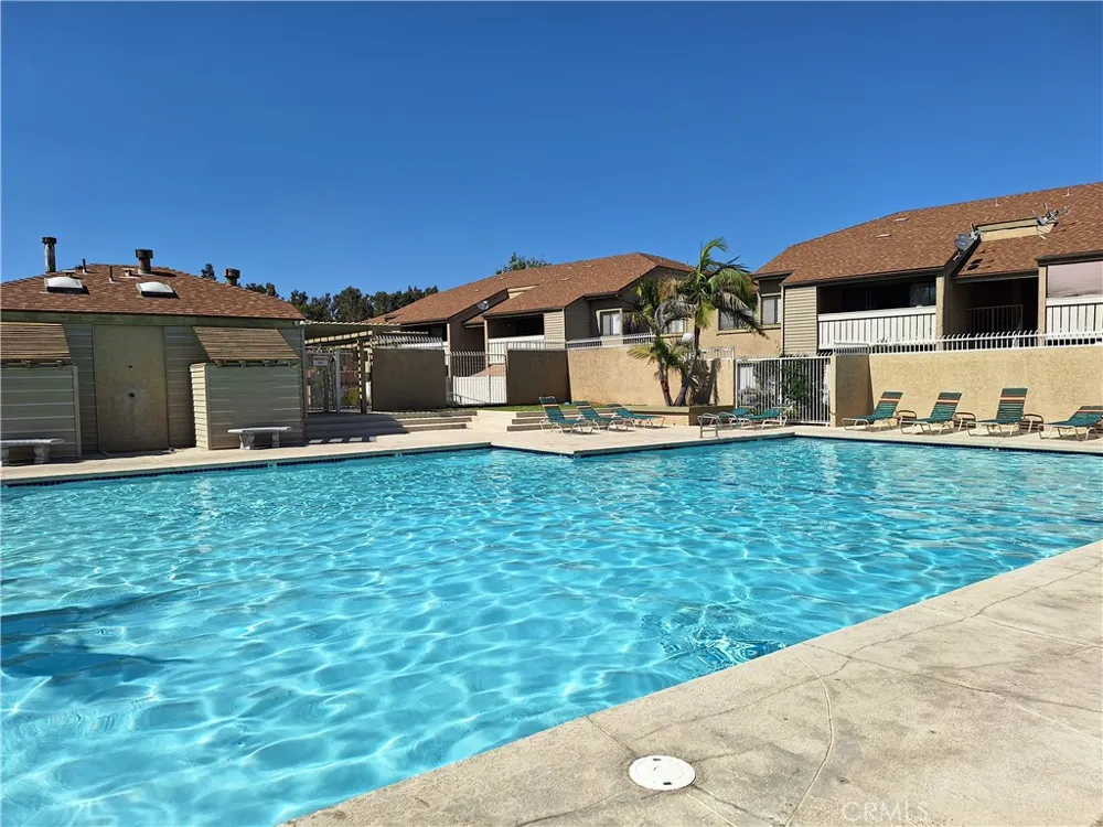 92 Country Mile Pomona, CA 91766