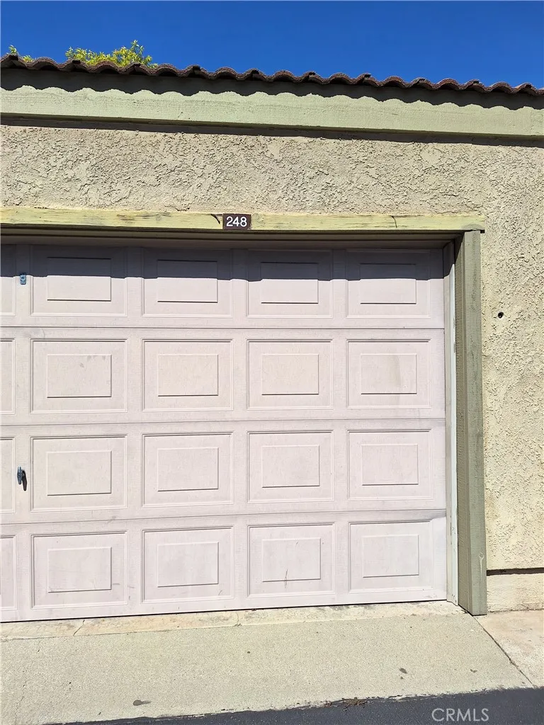 92 Country Mile Pomona, CA 91766