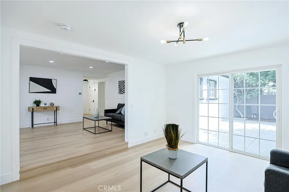 1246 E Turin Anaheim, CA 92805