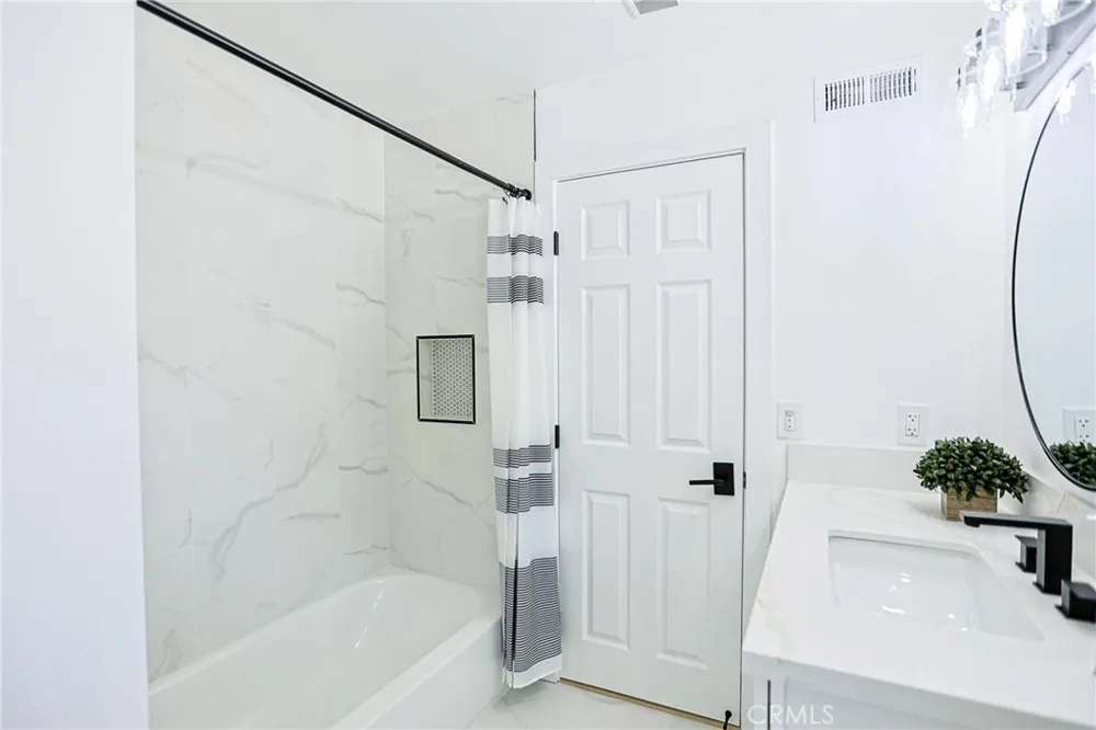 1246 E Turin Anaheim, CA 92805