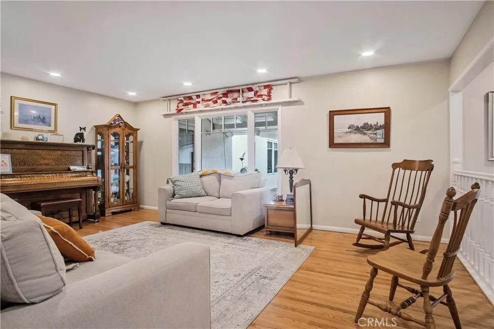 2524 E Evergreen West Covina, CA 91791