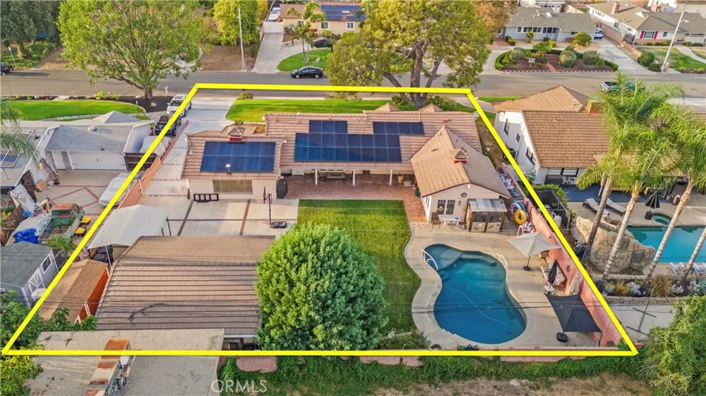 2524 E Evergreen West Covina, CA 91791