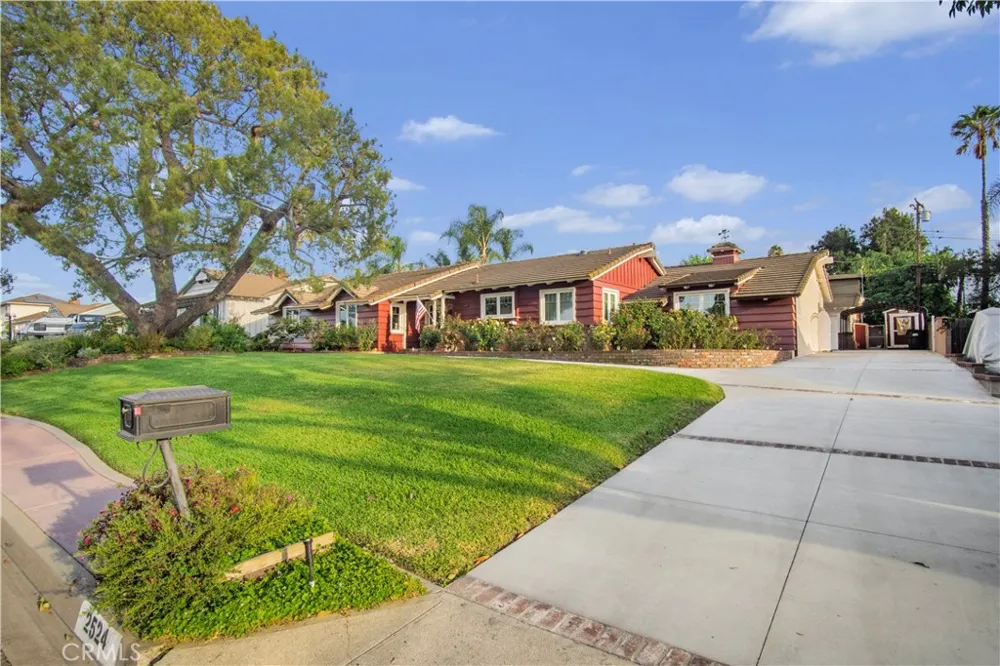 2524 E Evergreen West Covina, CA 91791