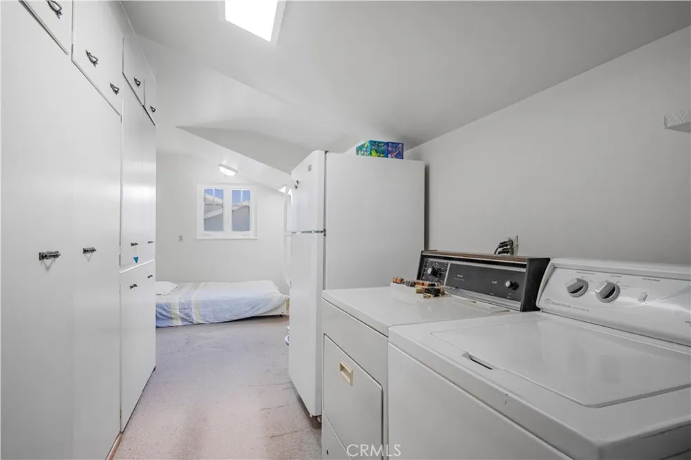 2524 E Evergreen West Covina, CA 91791