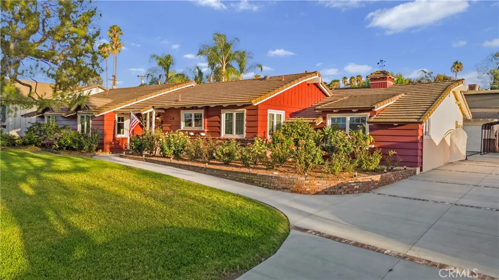 2524 E Evergreen West Covina, CA 91791