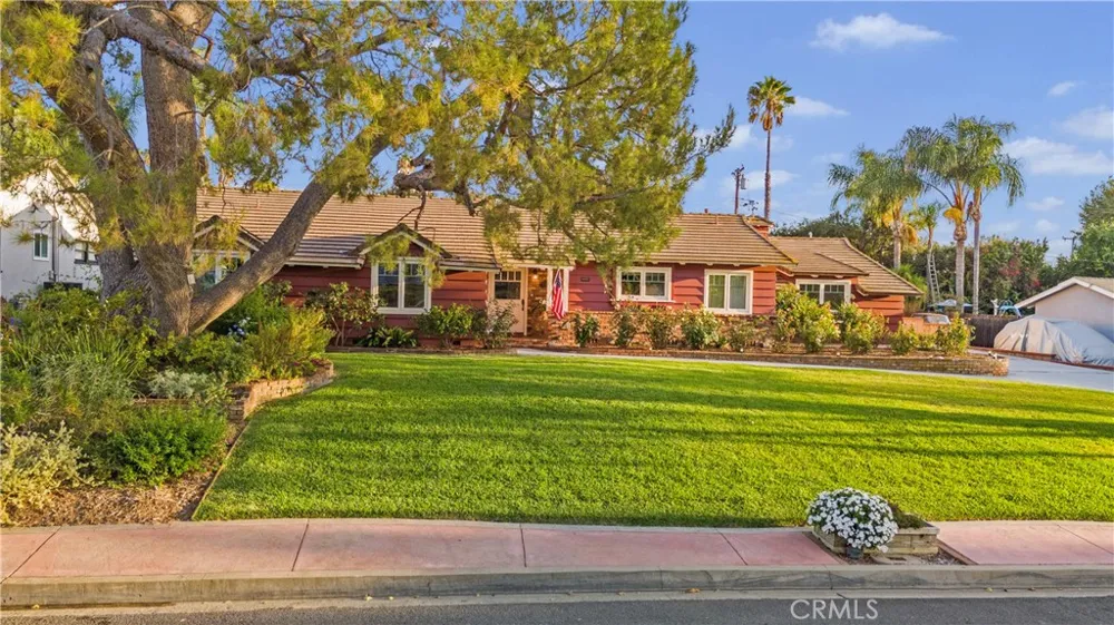 2524 E Evergreen West Covina, CA 91791