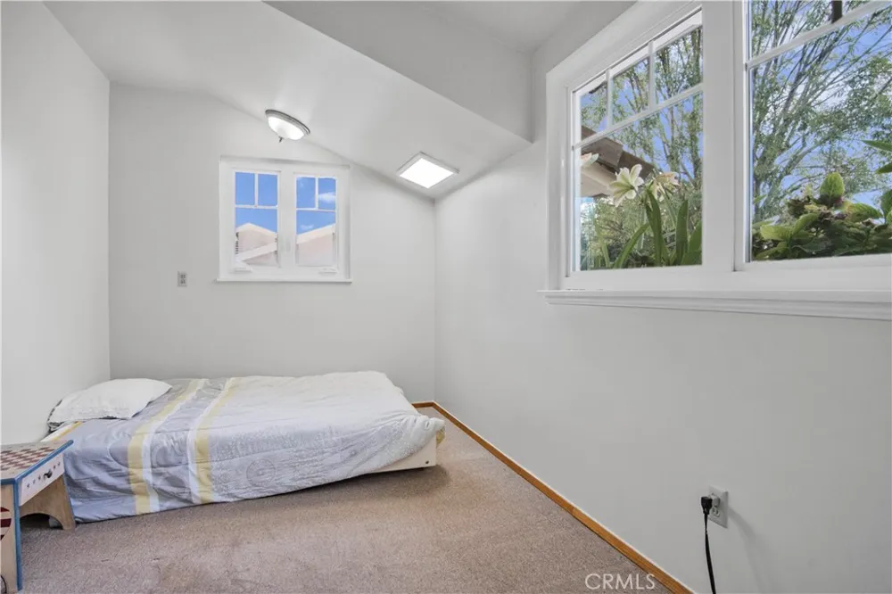2524 E Evergreen West Covina, CA 91791