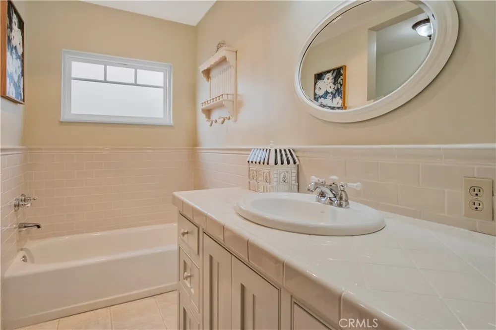 2524 E Evergreen West Covina, CA 91791