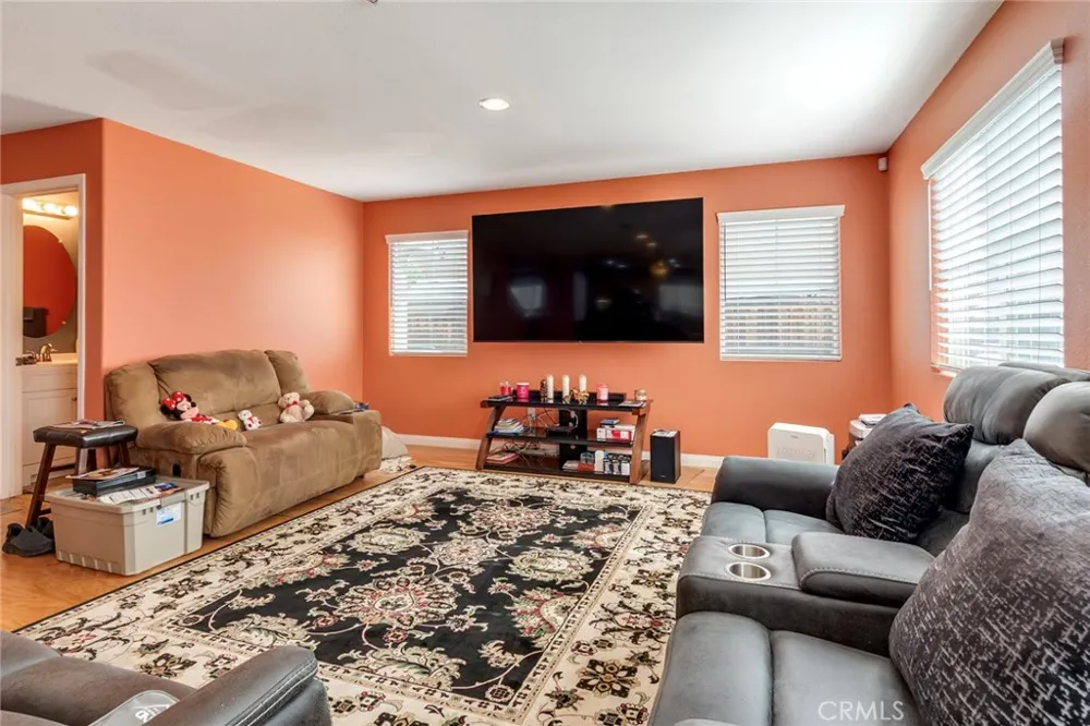52988 Astrid Lake Elsinore, CA 92532