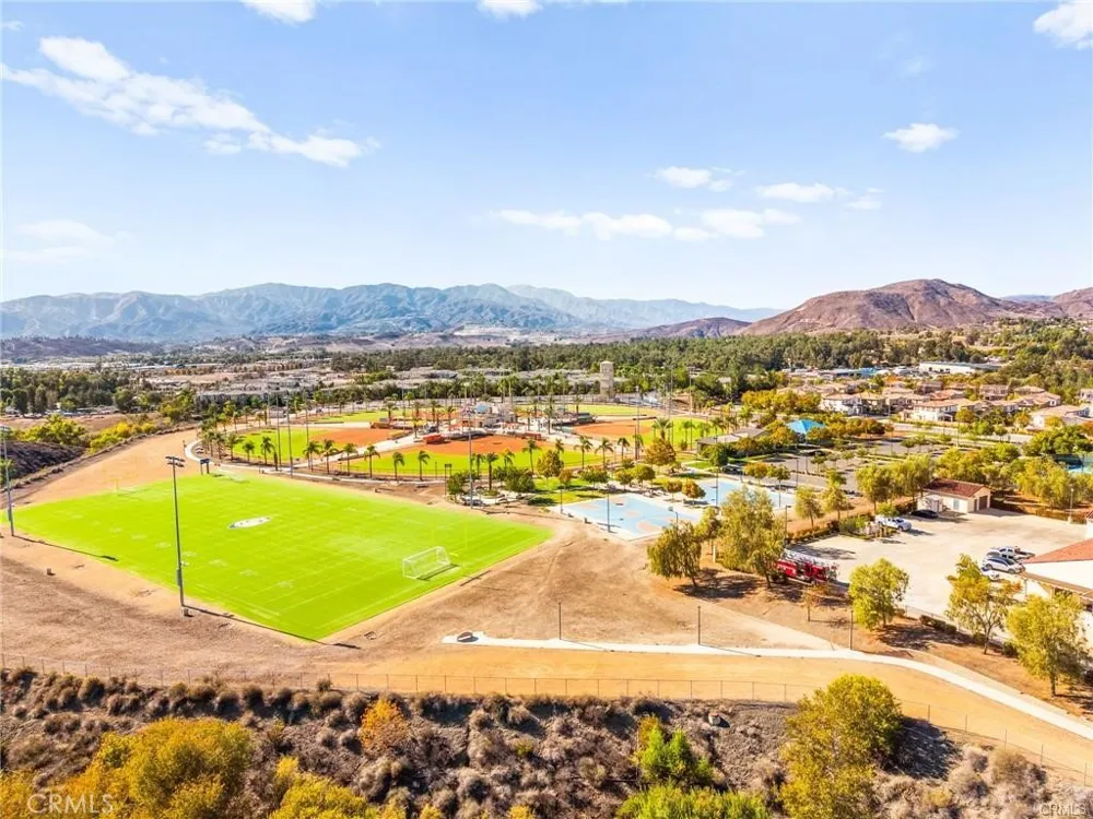52988 Astrid Lake Elsinore, CA 92532