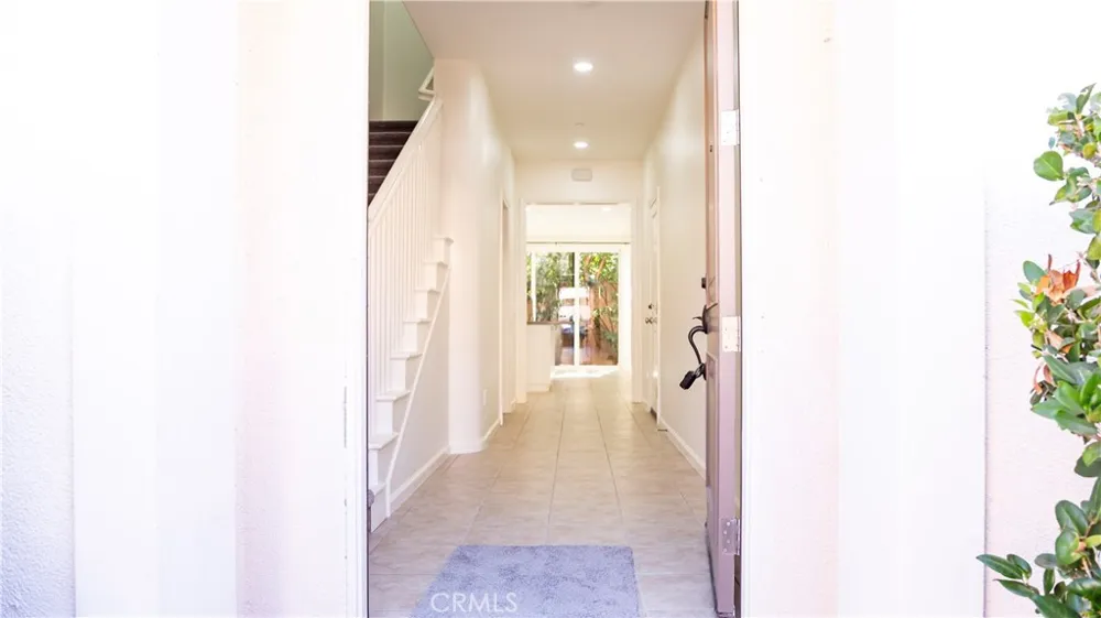 188 Crescent Moon Irvine, CA 92602