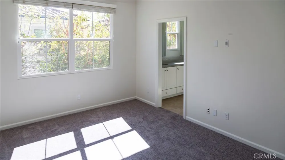188 Crescent Moon Irvine, CA 92602