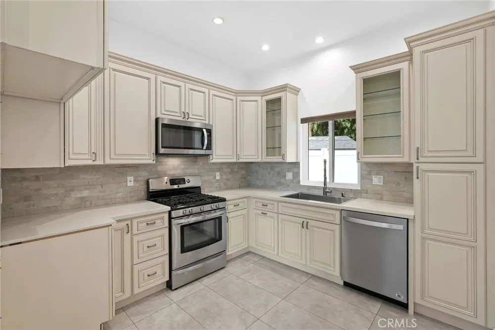 16507 San Fernando Mission Boulevard Granada Hills, CA 91344