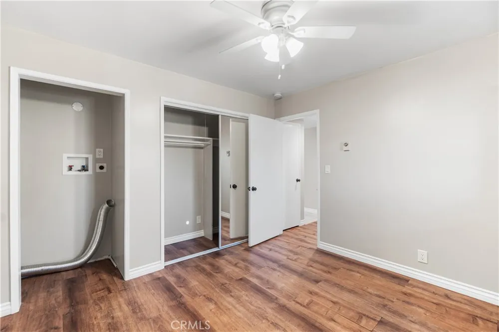 2699 E 20th Signal Hill, CA 90755