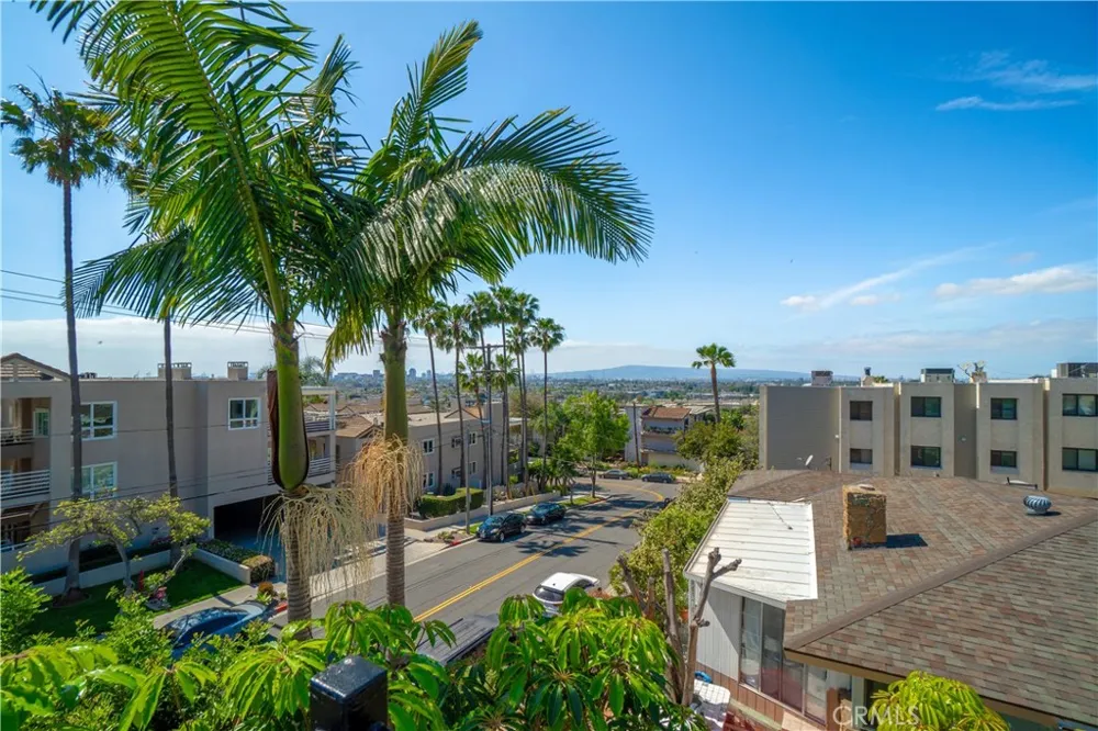 2699 E 20th Signal Hill, CA 90755