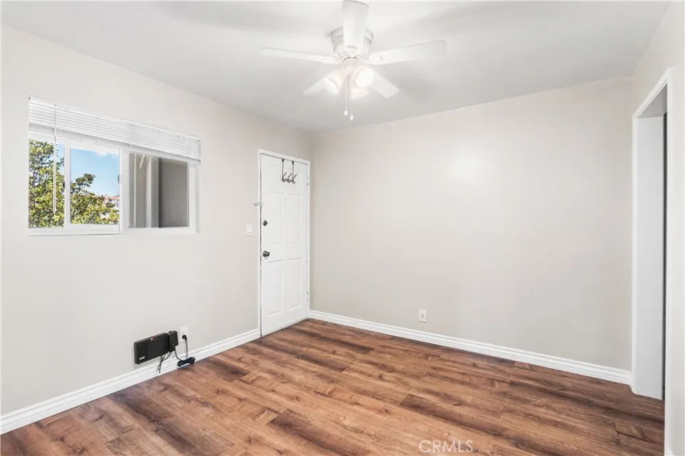 2699 E 20th Signal Hill, CA 90755