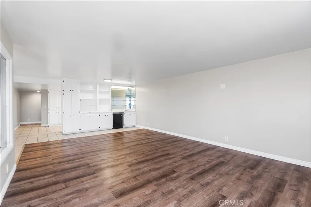 2699 E 20th Signal Hill, CA 90755