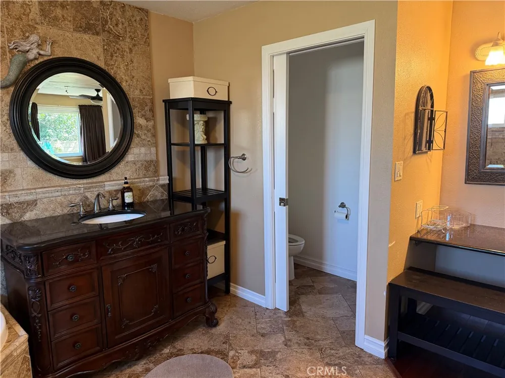 2210 Rockway West Covina, CA 91790