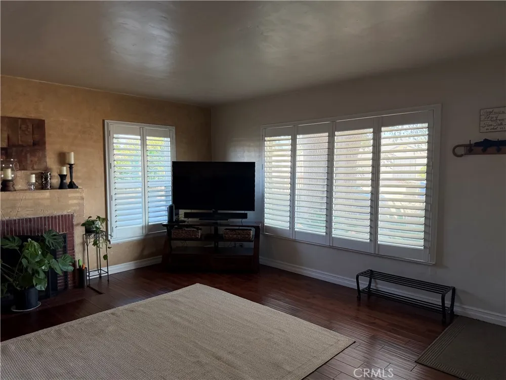 2210 Rockway West Covina, CA 91790