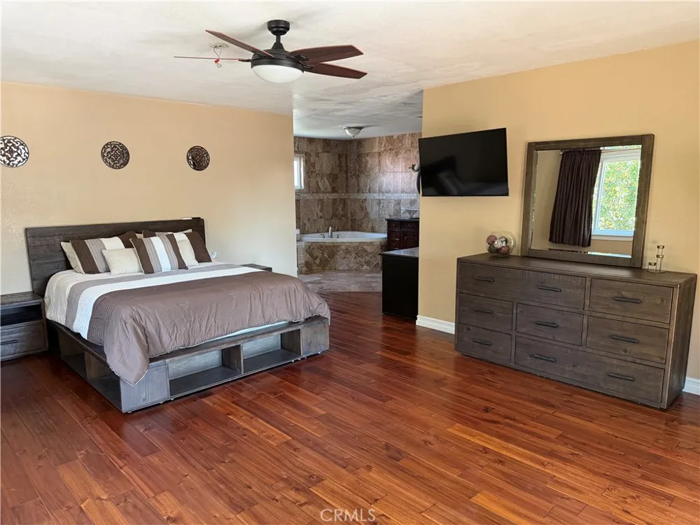 2210 Rockway West Covina, CA 91790