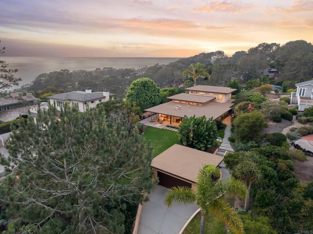 280 Torrey Pines Terrace Del Mar, CA 92014