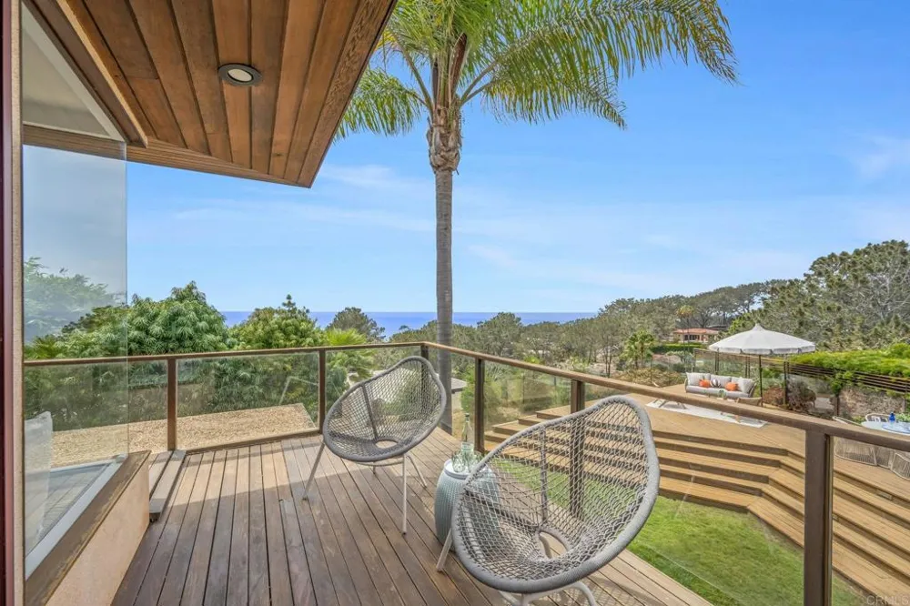 280 Torrey Pines Terrace Del Mar, CA 92014