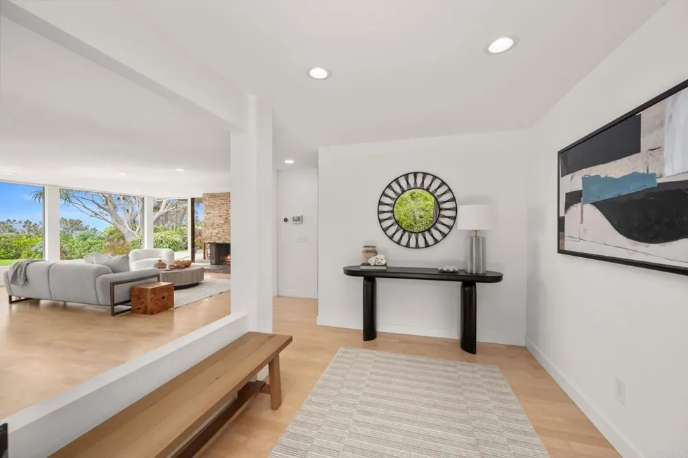 280 Torrey Pines Terrace Del Mar, CA 92014