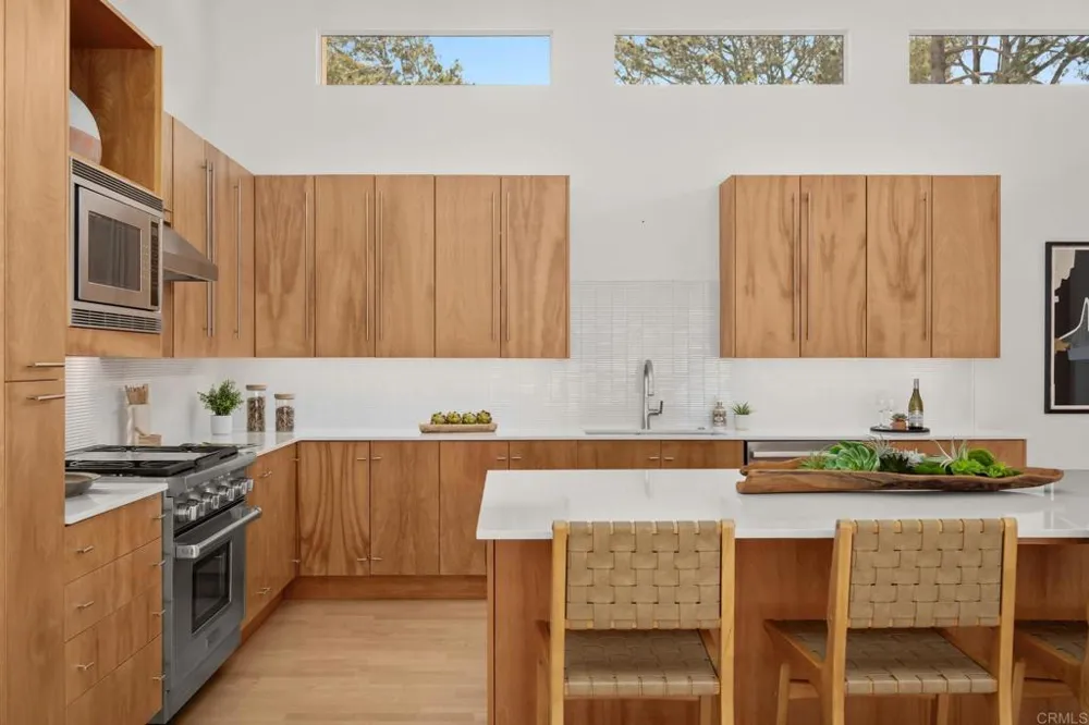 280 Torrey Pines Terrace Del Mar, CA 92014