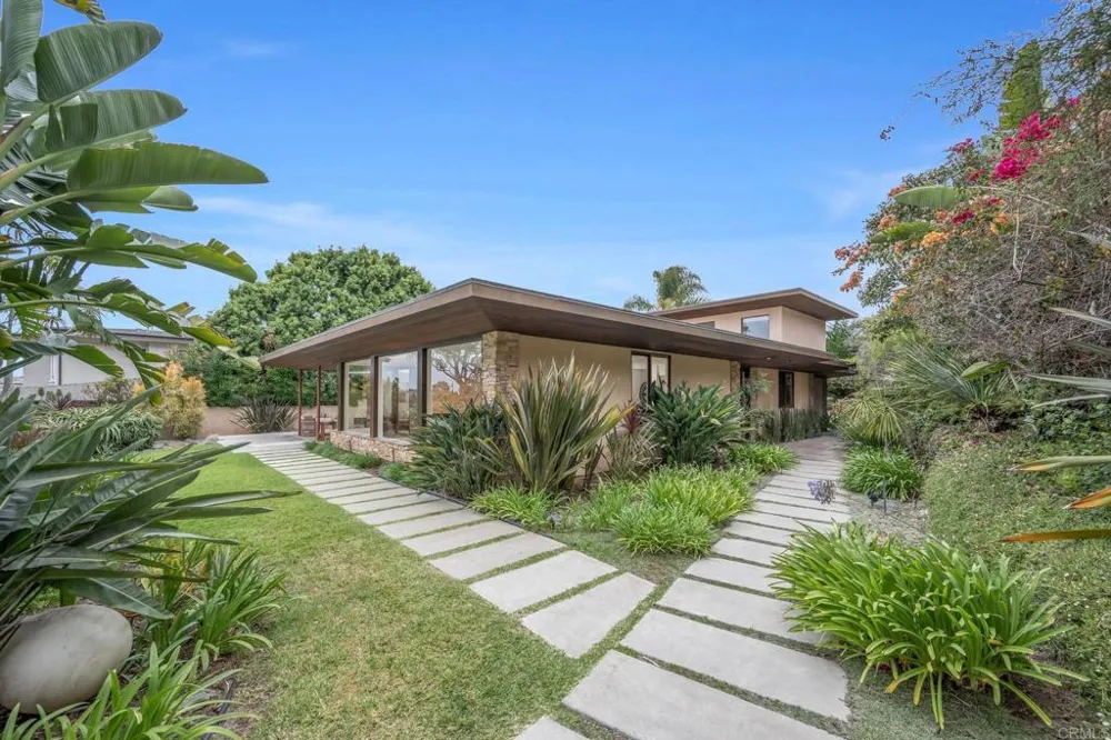 280 Torrey Pines Terrace Del Mar, CA 92014