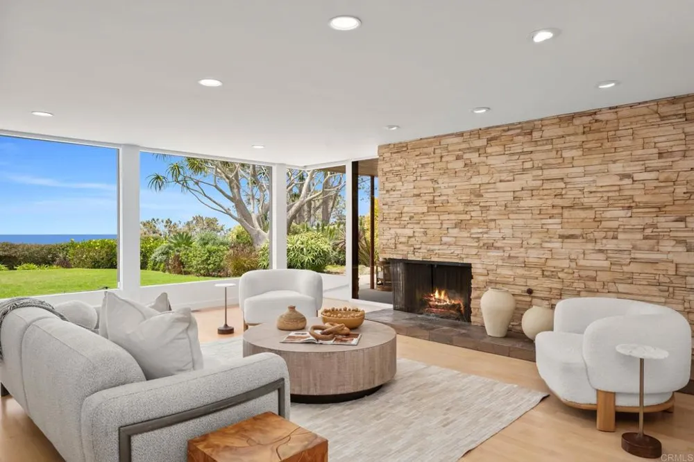 280 Torrey Pines Terrace Del Mar, CA 92014