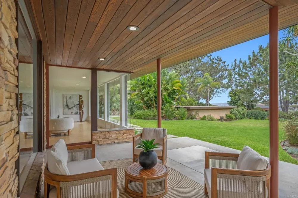 280 Torrey Pines Terrace Del Mar, CA 92014