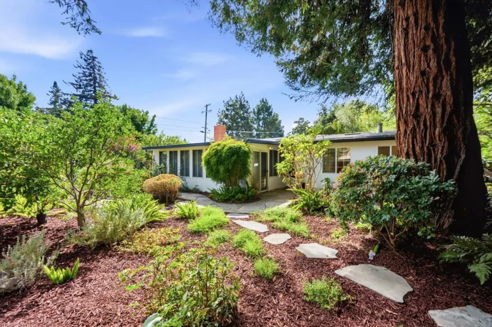 190 E Middlefield Road Mountain View, CA 94043