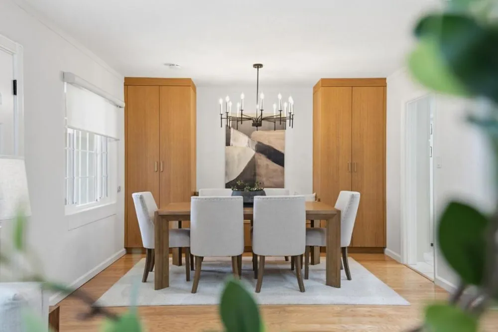 190 E Middlefield Road Mountain View, CA 94043