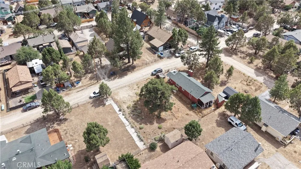 111 3rd Ln Big Bear Lake, CA 92315