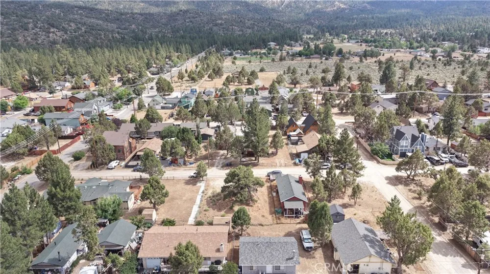 111 3rd Ln Big Bear Lake, CA 92315