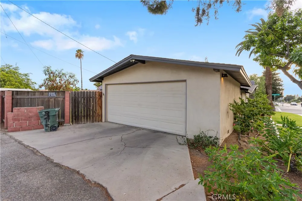 3415 Wenatchee Bakersfield, CA 93306