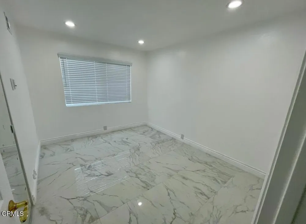 642 Creekmont Court Ventura, CA 93003
