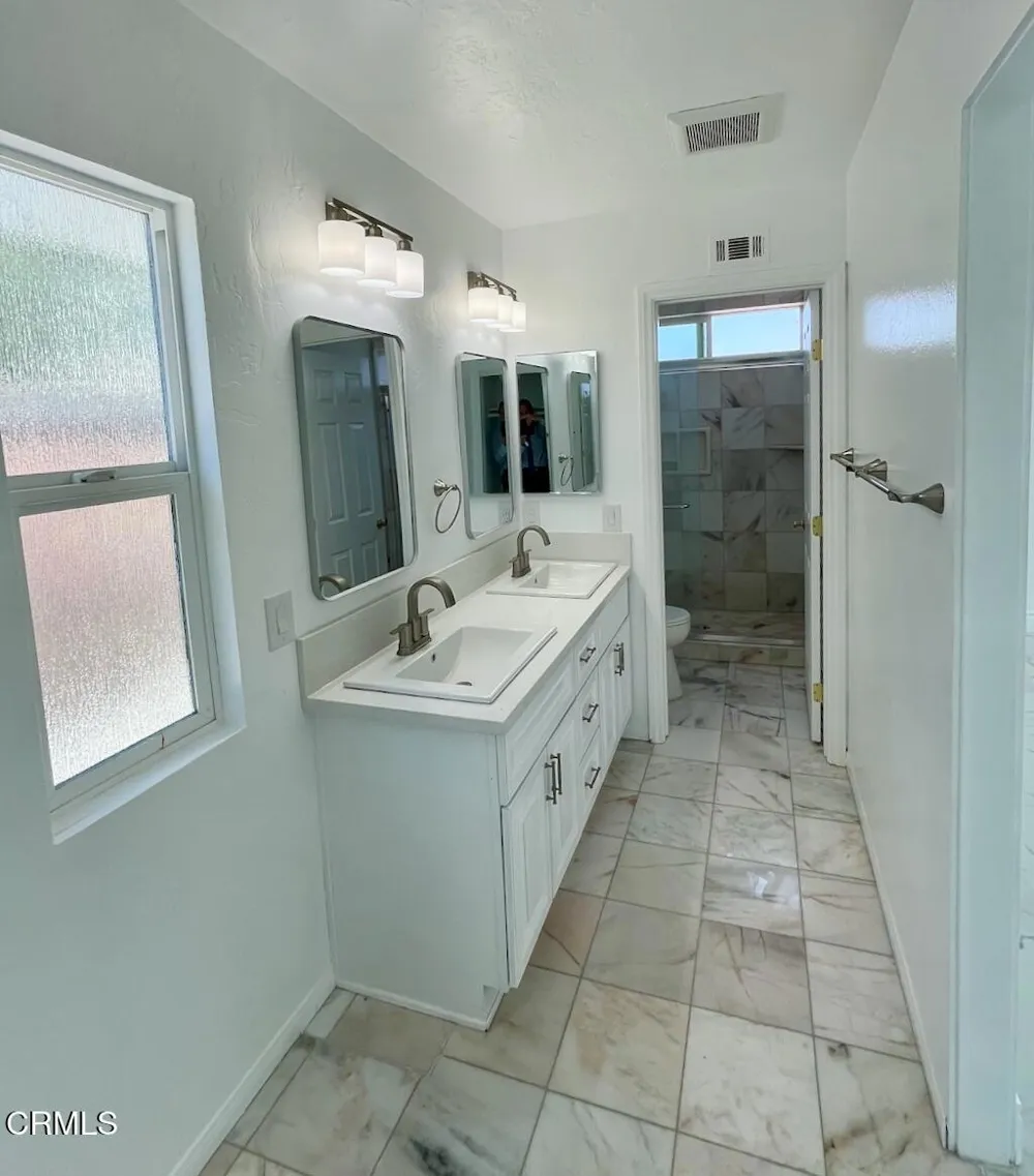 642 Creekmont Court Ventura, CA 93003