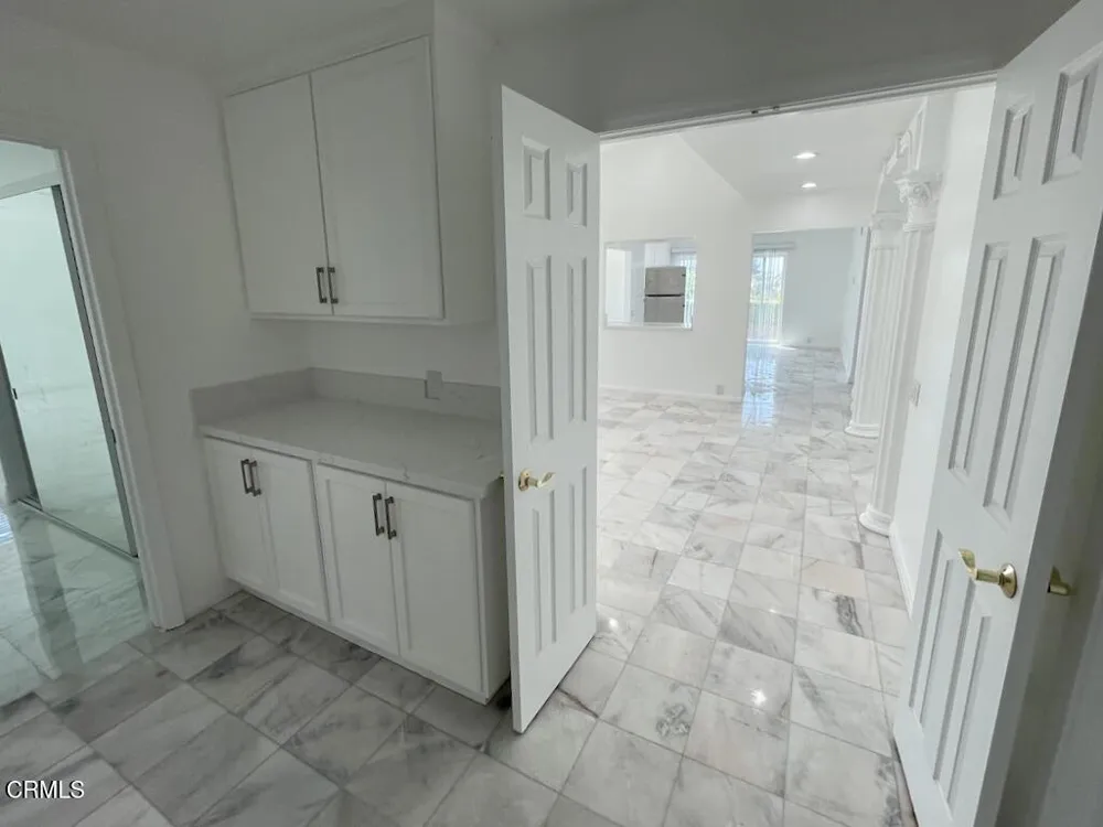 642 Creekmont Court Ventura, CA 93003