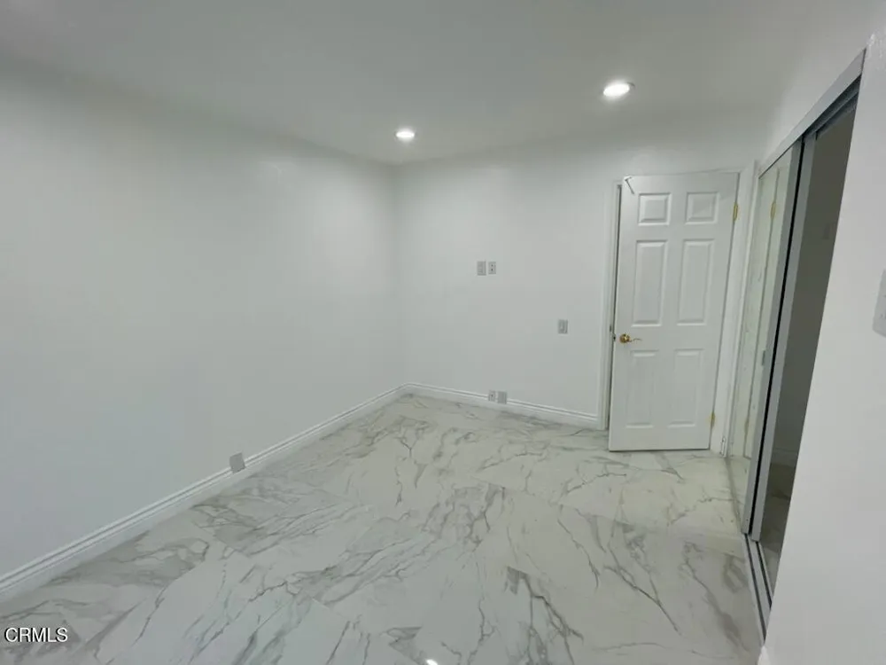 642 Creekmont Court Ventura, CA 93003