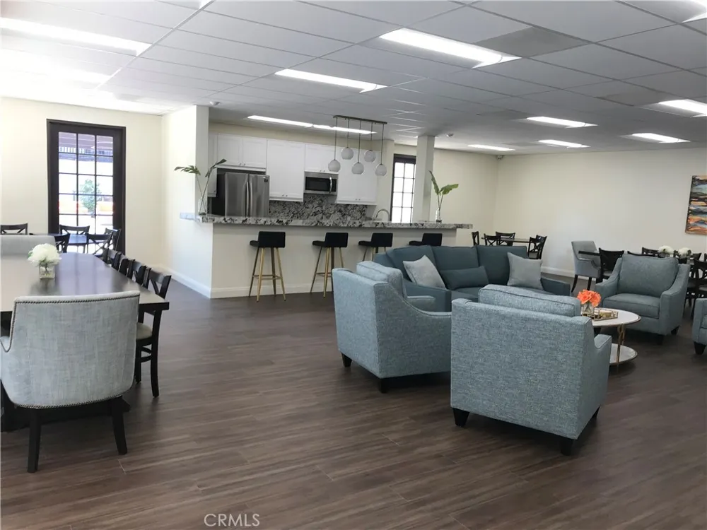 5334 Lindley Avenue #126 Encino, CA 91316