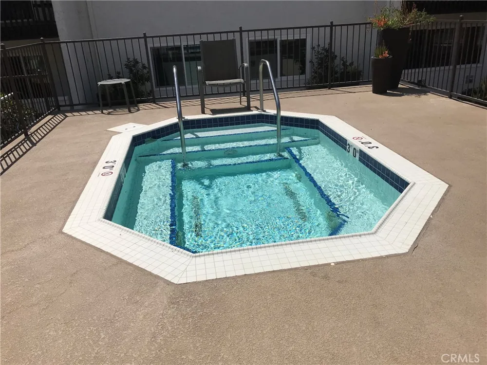 5334 Lindley Avenue #126 Encino, CA 91316