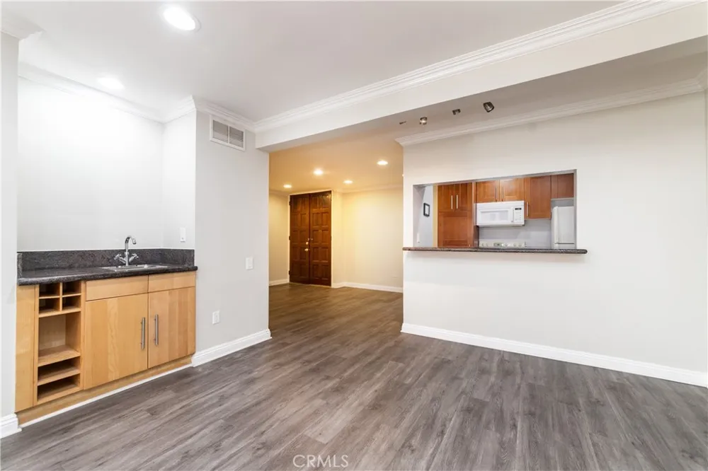 5334 Lindley Avenue #126 Encino, CA 91316