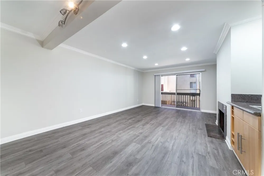5334 Lindley Avenue #126 Encino, CA 91316