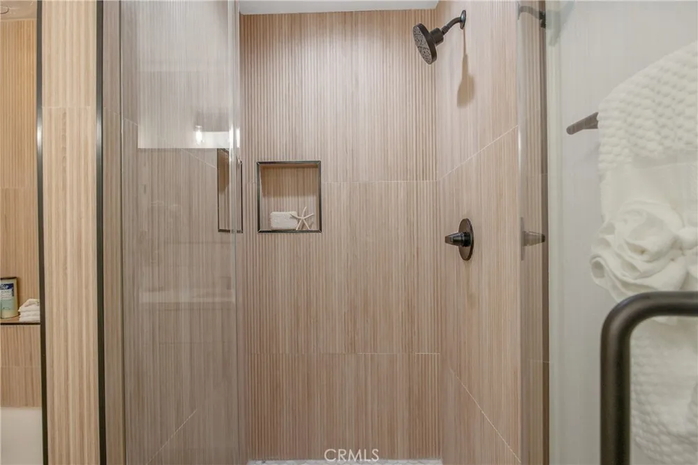 4600 Via Dolce #206 Marina del Rey, CA 90292