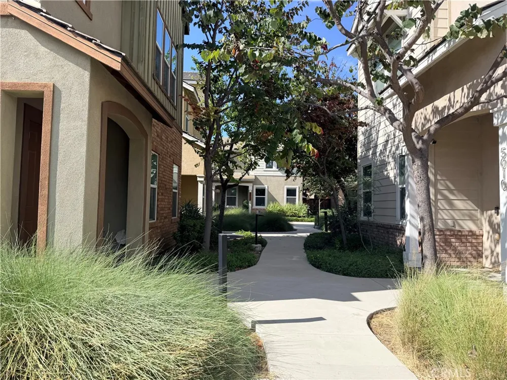 5014 Birch Montclair, CA 91763