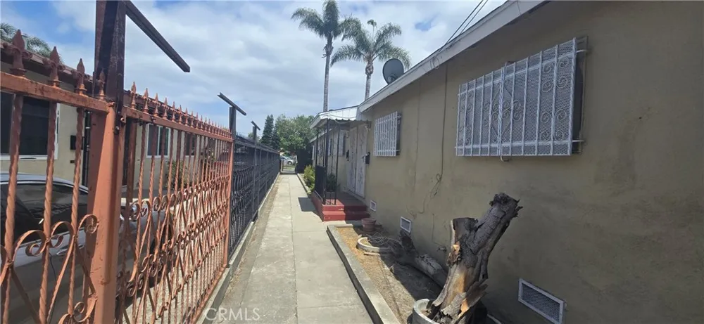 1717 Alhambra Avenue #B Compton, CA 90221