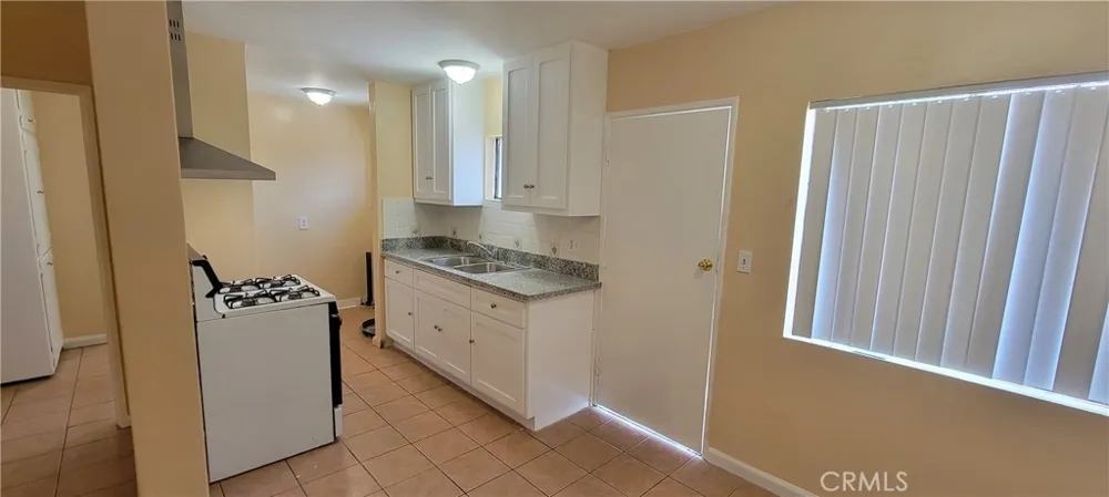 1717 Alhambra Avenue #B Compton, CA 90221